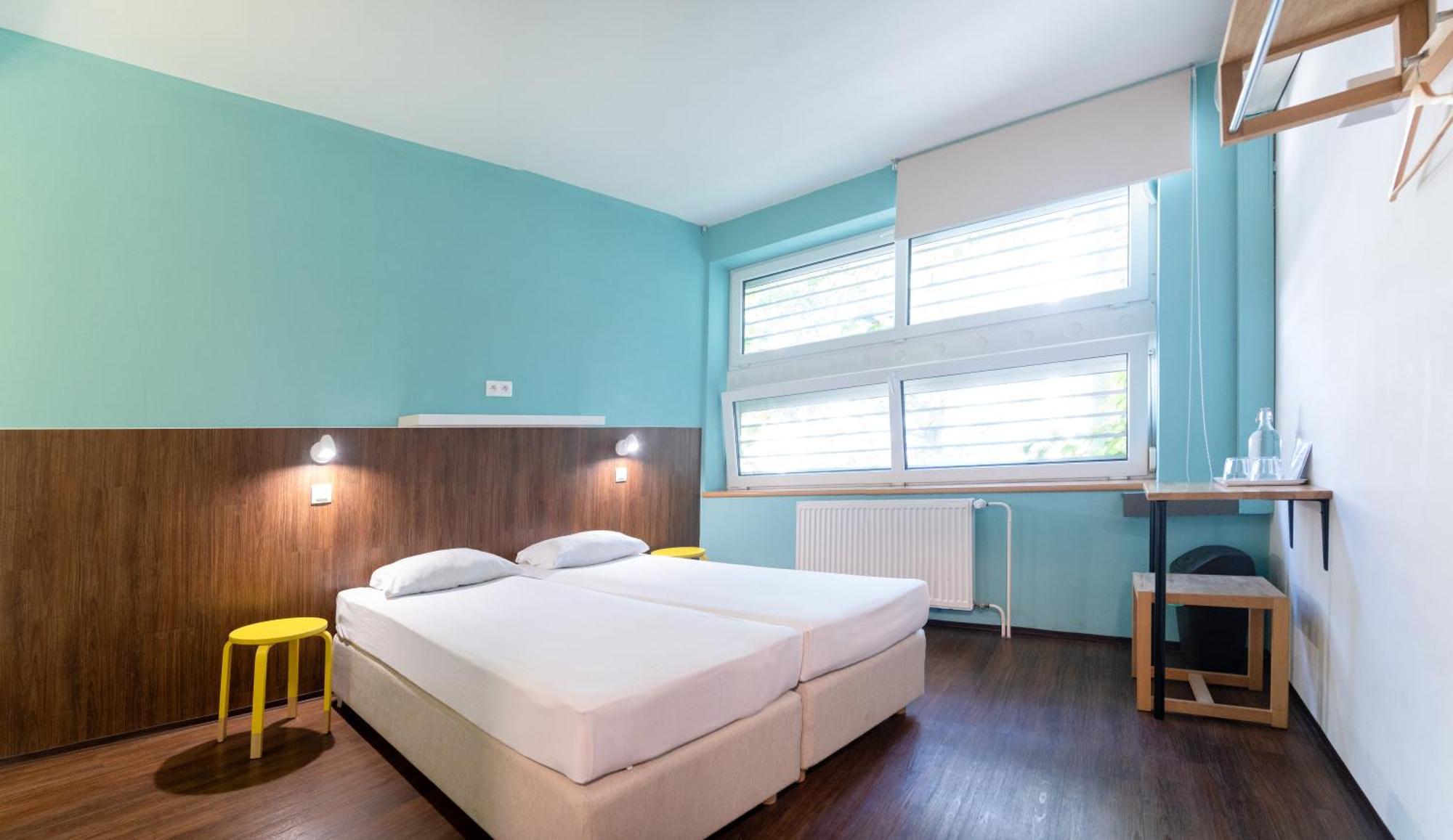 Safestay Bratislava Presidential Palace Экстерьер фото